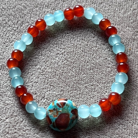Handmade Natural Orange & Blue Emperor Pine Beaded Bracelet, Size 7” - Picture 1 of 3